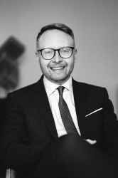 Dr. Mathias Grzesiek